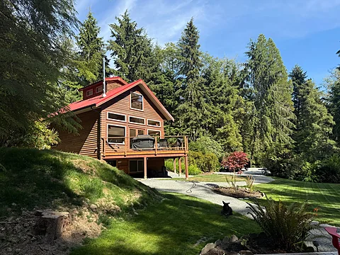 A-frame forest lodge exterior, Kelowna real estate photography