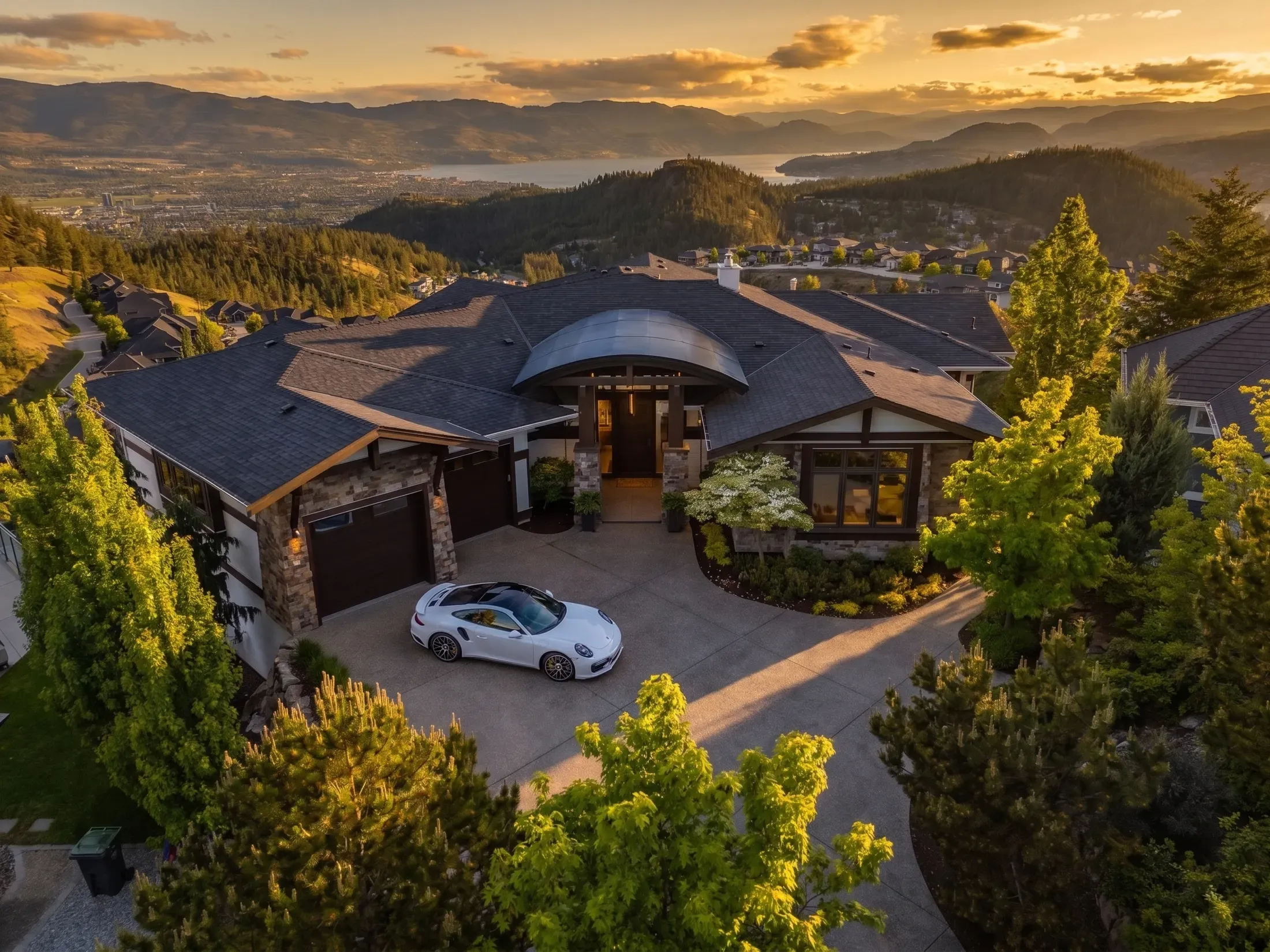 Social graphic included in a real estate marketing kit